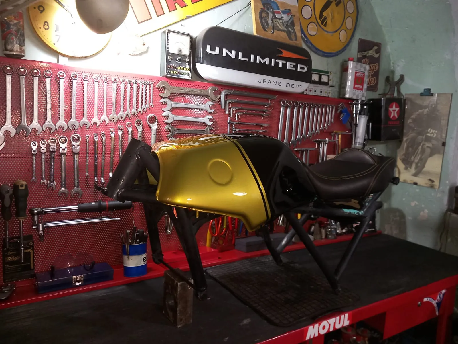 Bmw K100 - Work in Progress