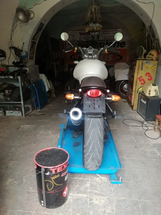 BMW R850R Classic